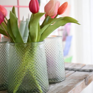 Groene vaas en theelichthouder