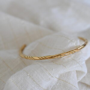 Open stainless steel armband